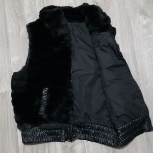 YBS Reversible black Faux fur vest
